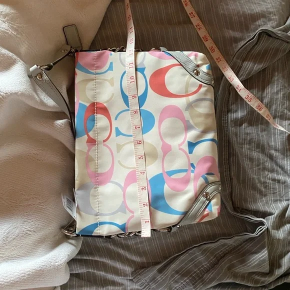 Coach Carly Signature Optic Hobo Bag jacquard fabric silver leather trim/chain - Picture 11 of 16